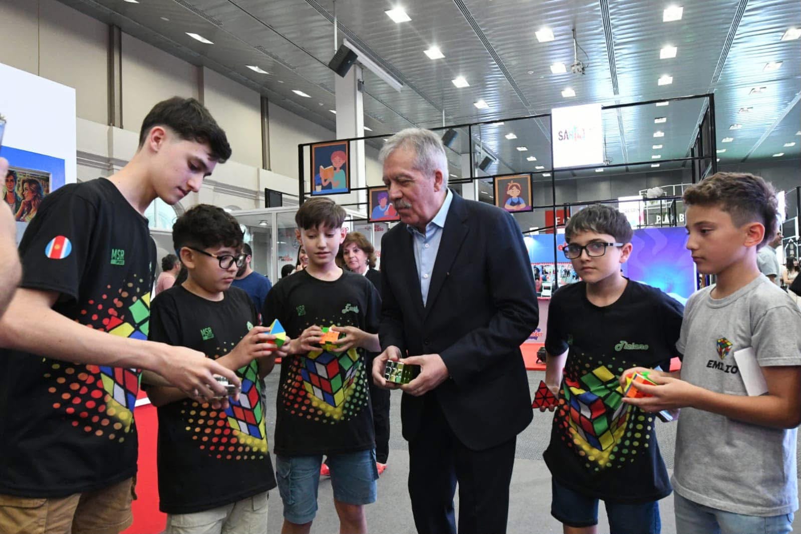 LETRAS, IDEAS Y TECNOLOGÍA: LA 16ª FERIA INTERNACIONAL DEL LIBRO ABRE SUS PUERTAS PARA CONECTAR A SANTIAGO CON EL MUNDO