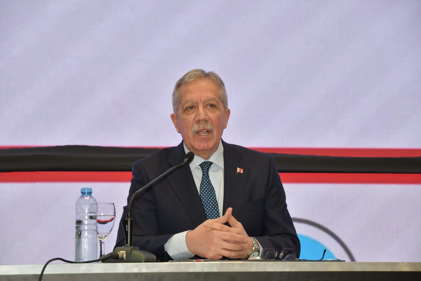EL GOBERNADOR ELÍAS SUÁREZ REALIZÓ LA ENTREGA FORMAL DE LAS PRIMERAS LÍNEAS DE FINANCIAMIENTO DEL CFI EL GOBERNADOR ELÍAS SUÁREZ REALIZÓ LA ENTREGA FORMAL DE LAS PRIMERAS LÍNEAS DE FINANCIAMIENTO DEL CFI