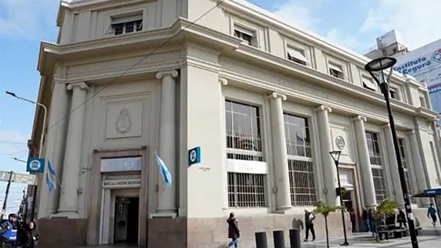 Cómo fue el ajuste invisible del Banco Nación en Entre Ríos, en el gobierno de Javier Milei