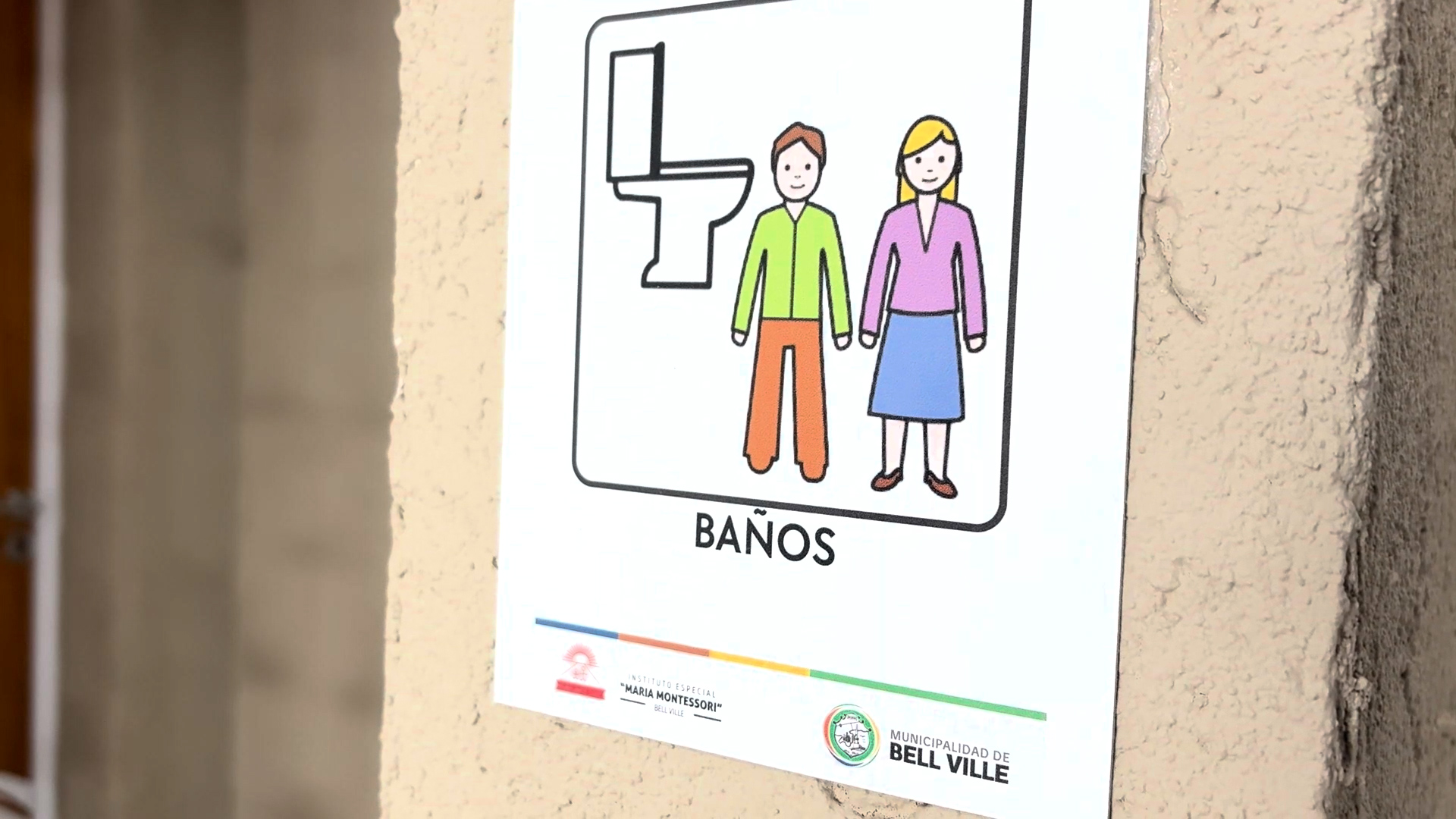 Avanza la colocación de pictogramas en la Terminal de Ómnibus de Bell Ville
