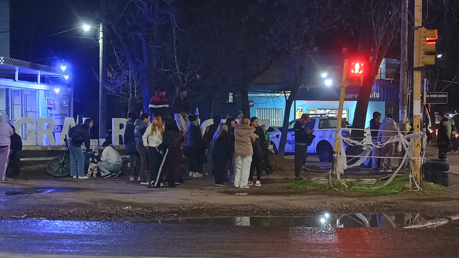 Urgente: Buscan a una adolescente del barrio Maravilla del Oeste.