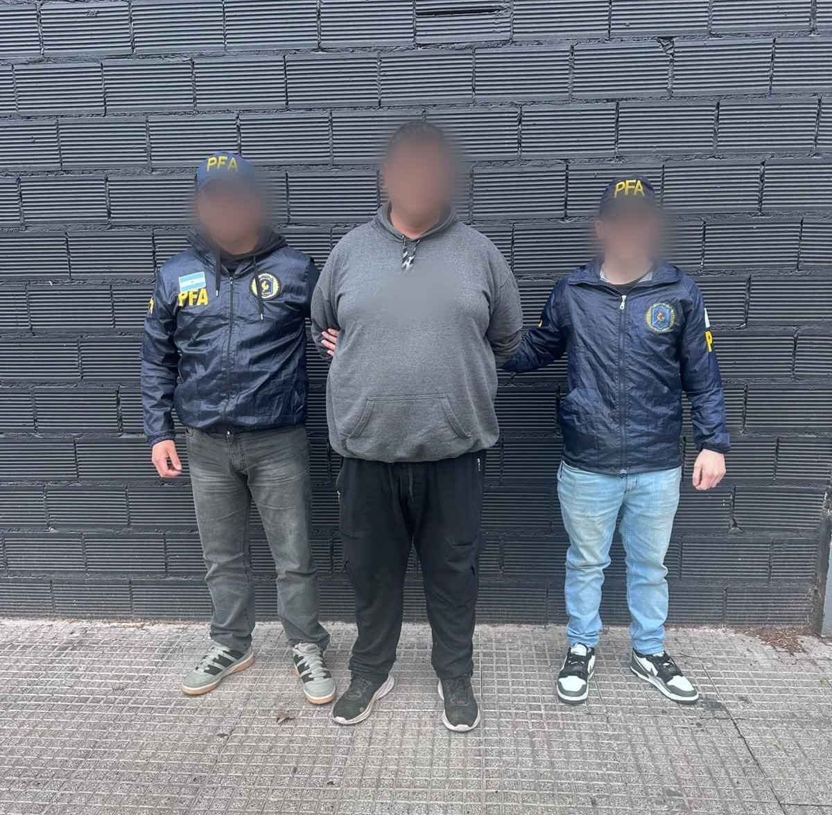 Merlo: detuvieron a un prófugo acusado de golpear a su ex pareja delante de sus hijos