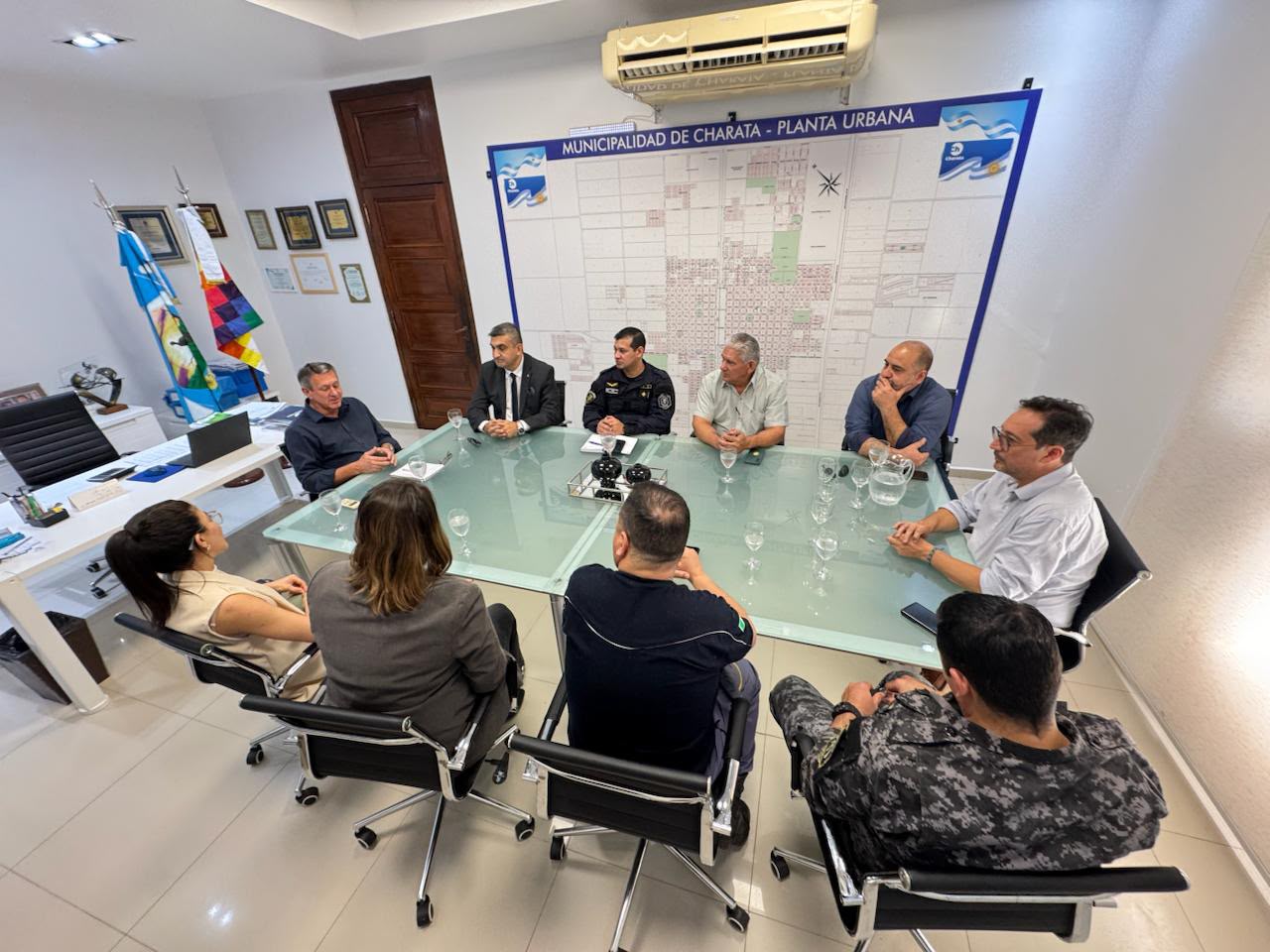MUNICIPIO DE CHARATA: FORTALECEMOS EL TRABAJO EN CONJUNTO PARA MEJORAR LA SEGURIDAD VIAL Y PREVENIR ACCIDENTES.