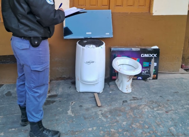 Ingeniero Juárez: Aprehendieron a dos sujetos y recuperaron bienes sustraídos
