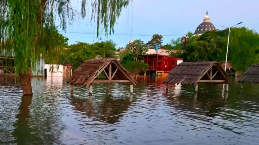 Corrientes: más de 400 personas fueron evacuadas por la crecida de los ríos Paraná y Uruguay
