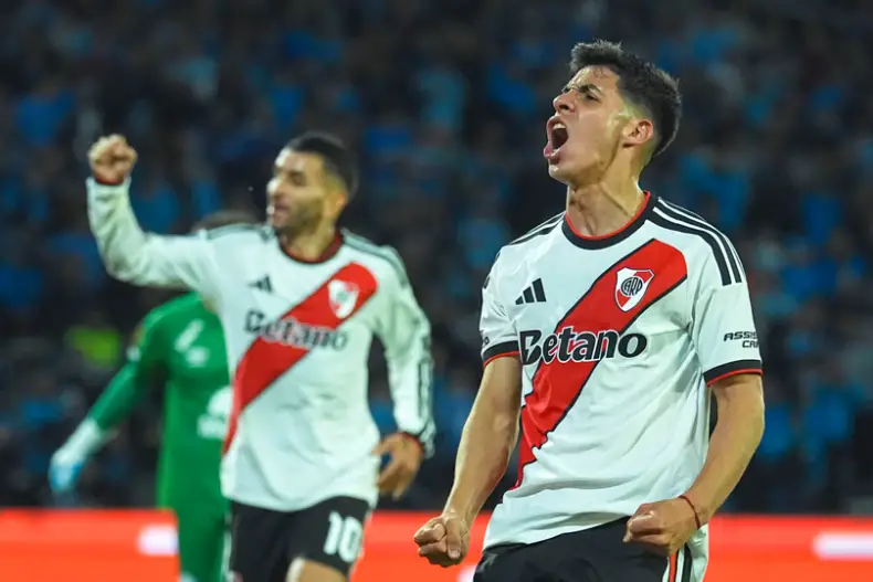 Torneo Clausura: River va por la estocada final ante un Racing que atraviesa su peor crisis en años