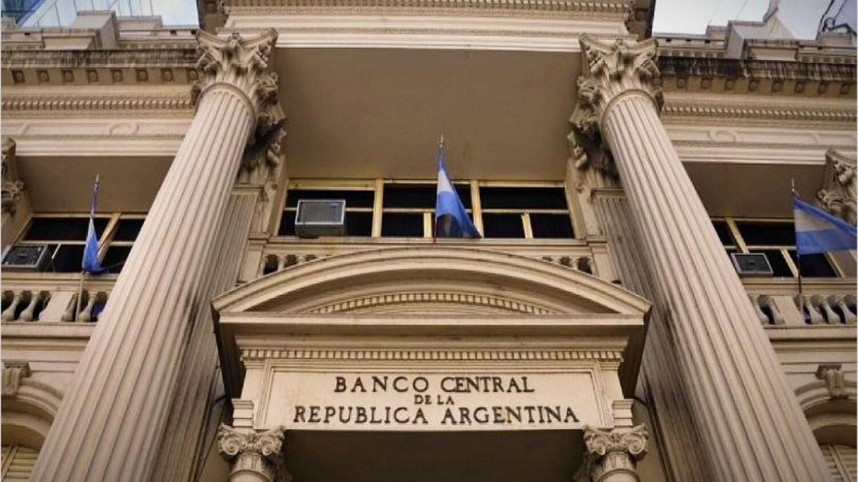Banco Central: con respaldo de aliados, el oficialismo logró aprobar ampliamente la reforma de la Carta Orgánica