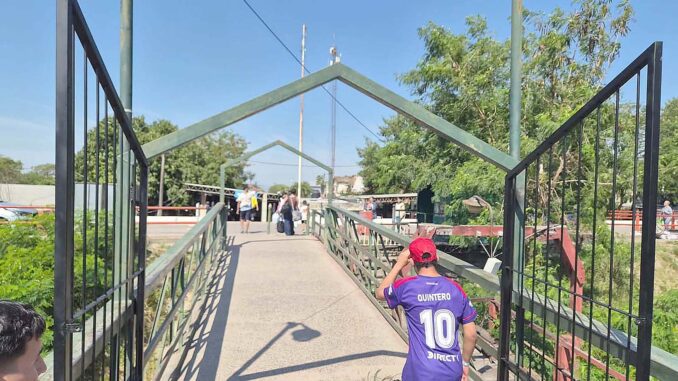Autoridades de Clorinda y Nanawa se reunieron tras la decisión de Nación de colocar portón en la pasarela peatonal