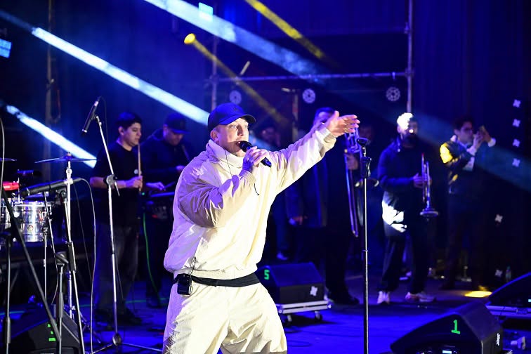 Masivo y multitudinario cierre de A Toda Costa con la presentación El Polaco