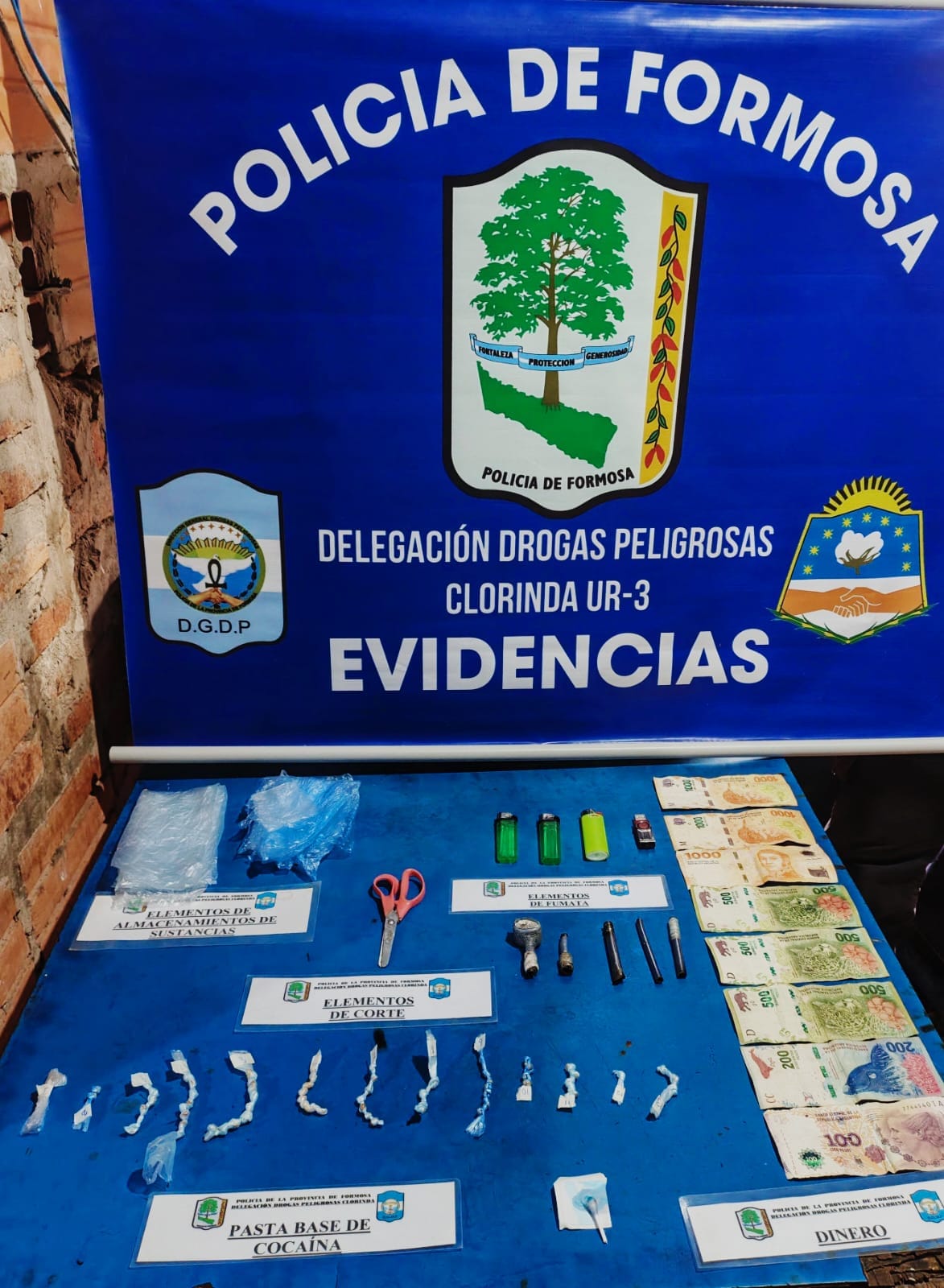 Clorinda: En un allanamiento, dos hombres y una mujer fueron detenidos en el barrio 25 de Mayo