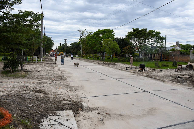 La DPV está finalizando la pavimentación de cuatro cuadras importantes en la Jurisdicción Cinco