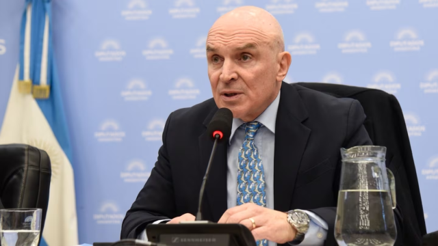 Procesaron a José Luis Espert por lavado de dinero: le prohibieron salir del país y embargaron sus bienes