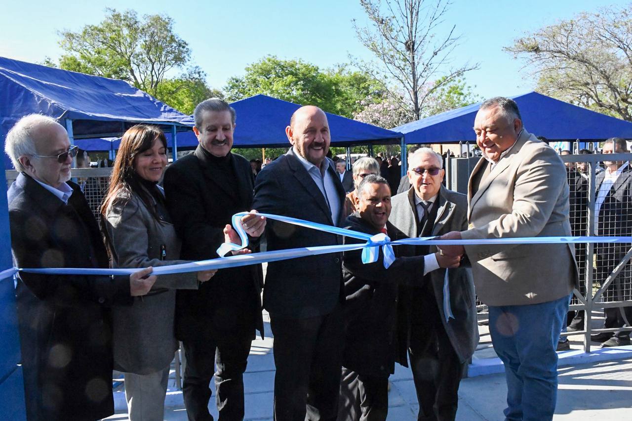 image1788888092.jpg El Gobernador inauguró el centro de salud de San Hilario