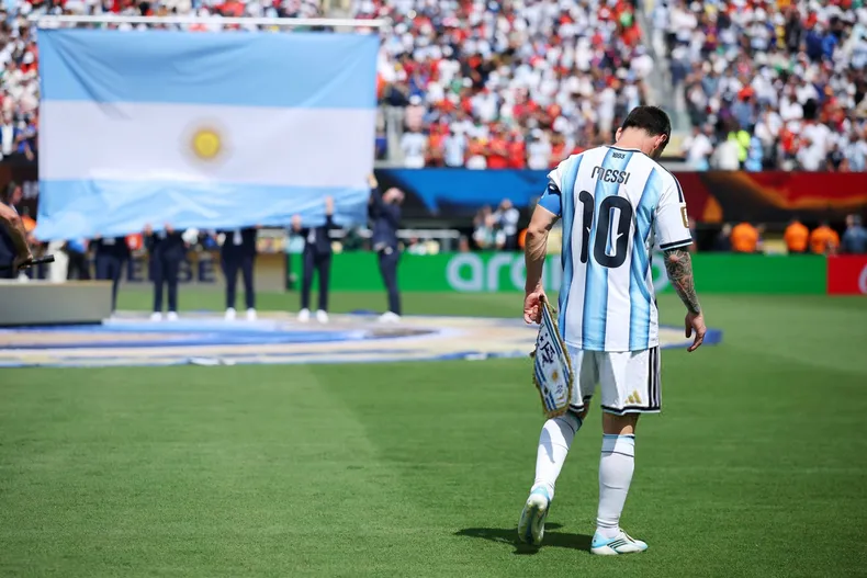 Lionel Messi anunció que se retira de la Selección argentina: «Duele en el alma pero entiendo que es el momento»