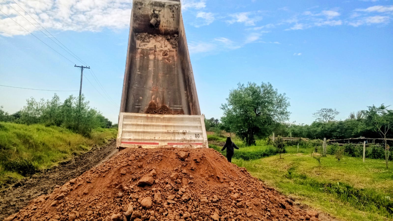 El municipio local continuó trabajando en los desagües pluviales de la ciudad
