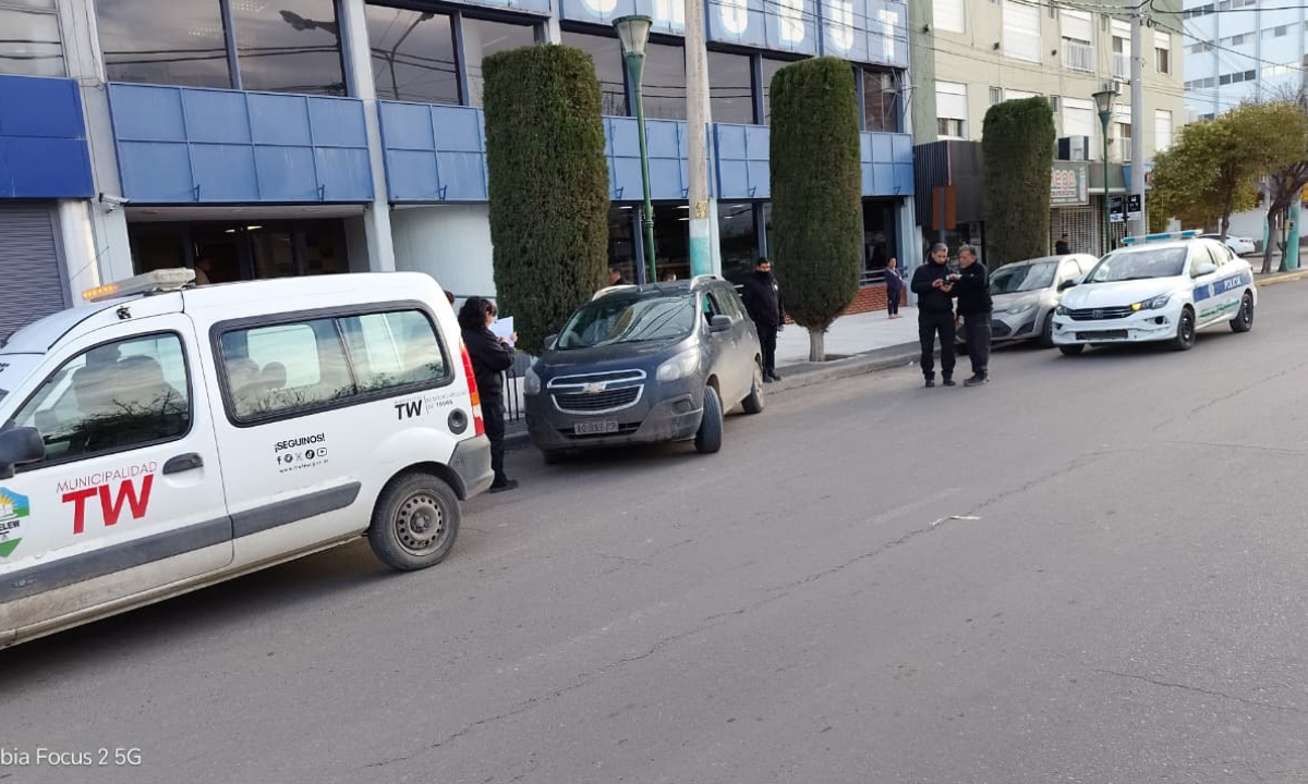 Operativos de la municipalidad de Trelew para combatir el transporte ilegal de pasajeros