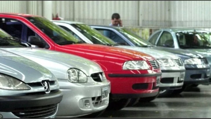 Santa Cruz encabeza la baja de autos usados con un retroceso del 21,44% en el año