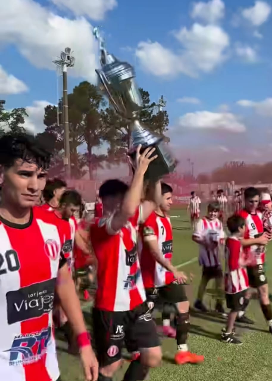 Centenario, Paso de Los Andes, Argentino, Juventud Urdinarrain y La Florida al Regional
