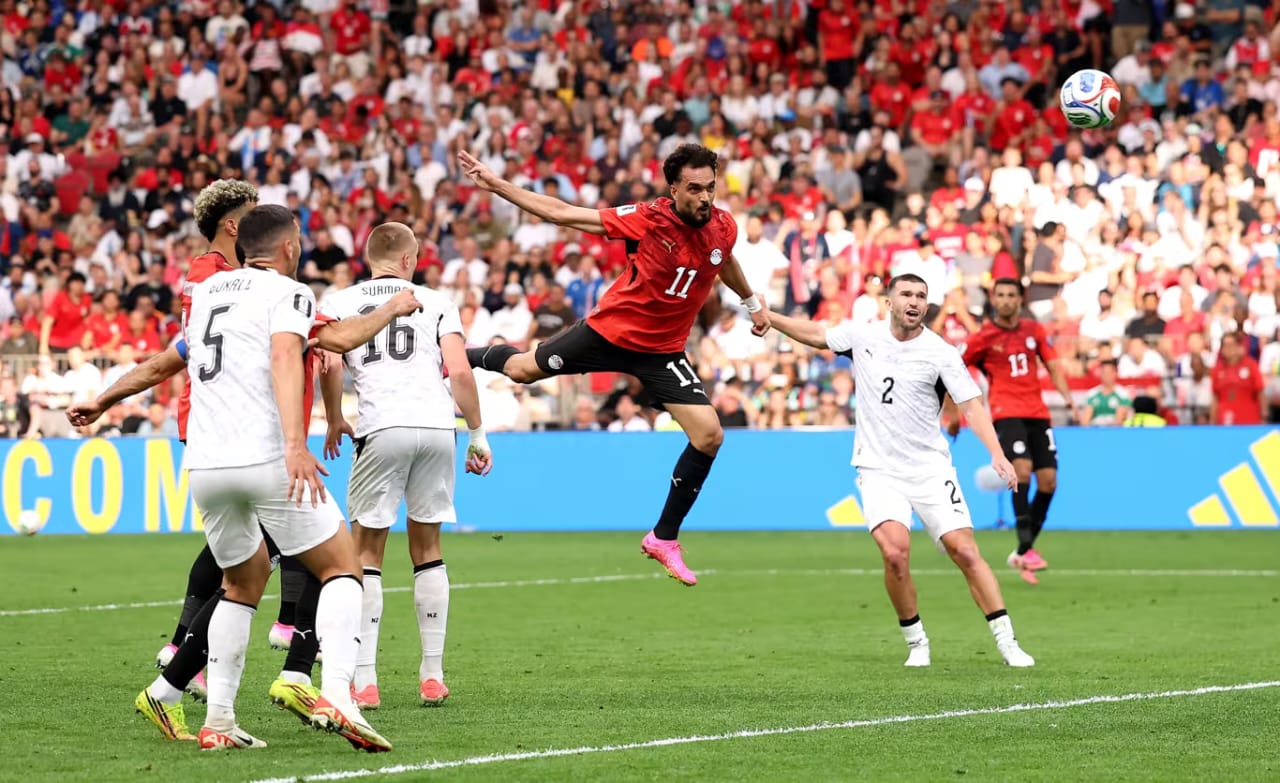 Egipto lo da vuelta y logra su primer triunfo en la historia de la Copa Mundial