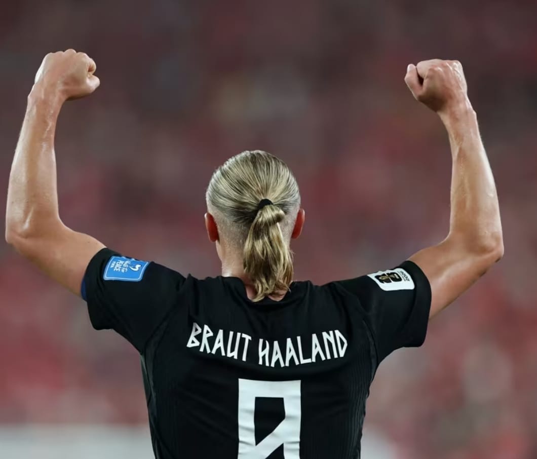 Haaland brilló y le dio a Noruega la clasificación a dieciseisavos de final