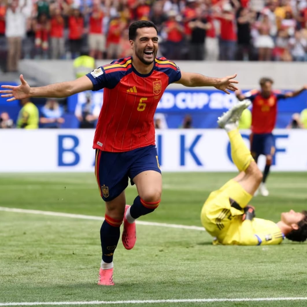Merino (otra vez) mantiene vivo el sueño de España