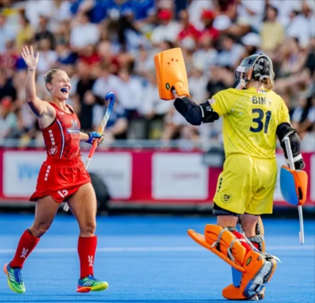 Los campeones defensores comienzan con victoria y Estados Unidos empata con Las Leonas