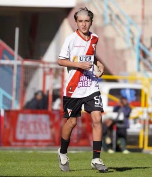 Otro debut de un niño en el fútbol profesional; talento o urgencia mediática?