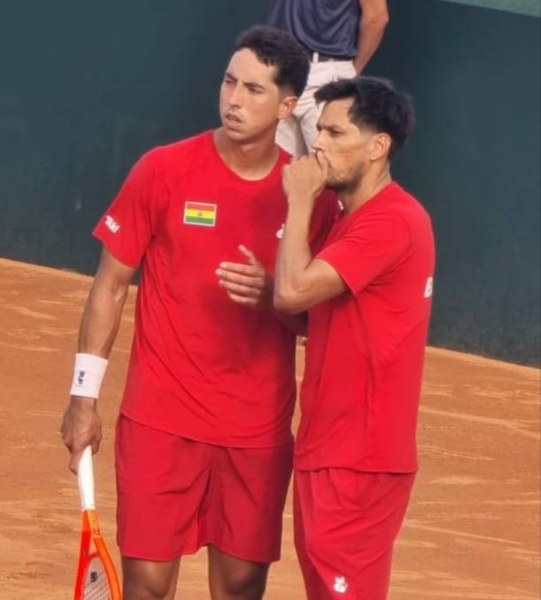 El tenis boliviano avanza en la Copa Davis