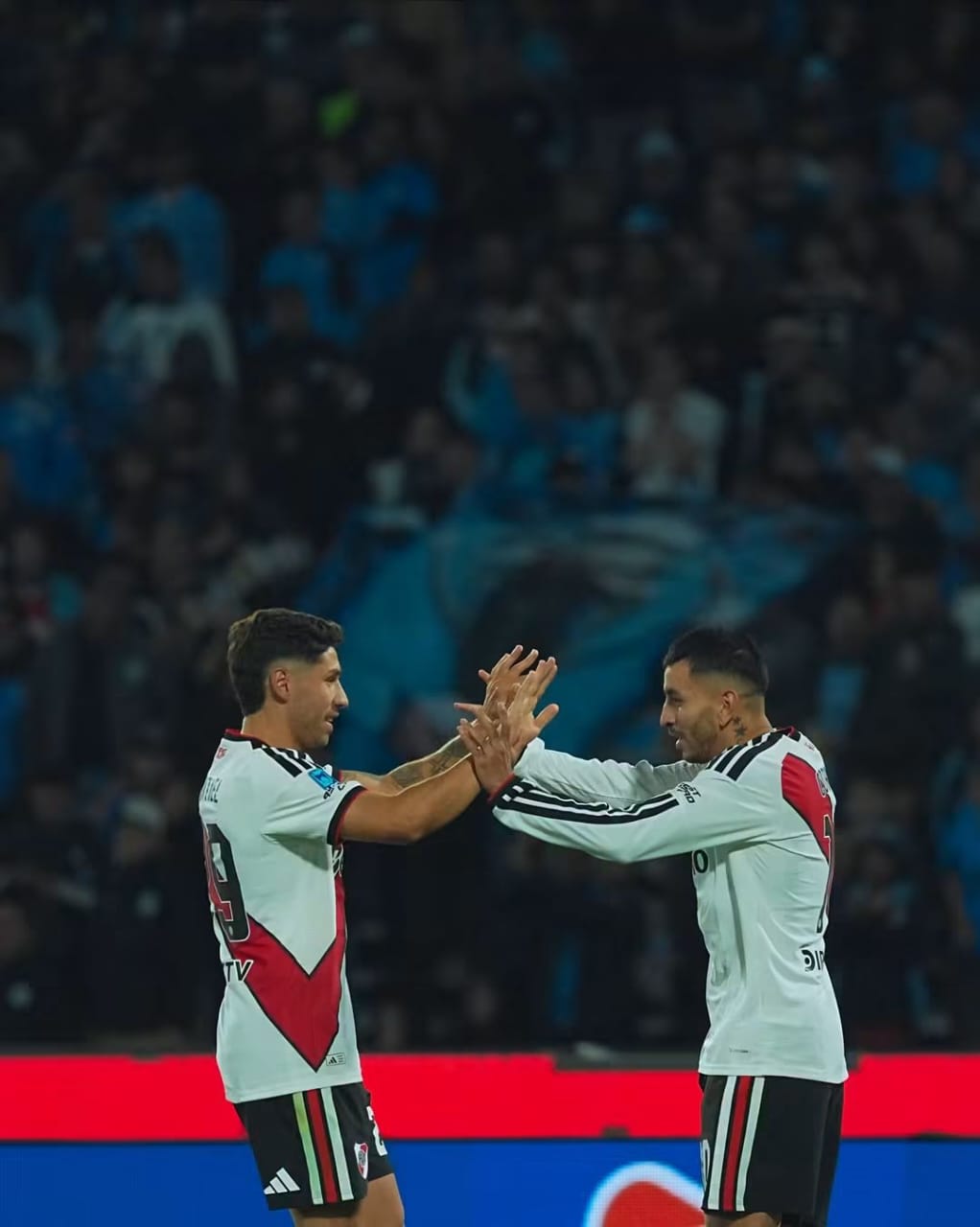 River se despertó, goleó, ganó y gustó en Córdoba