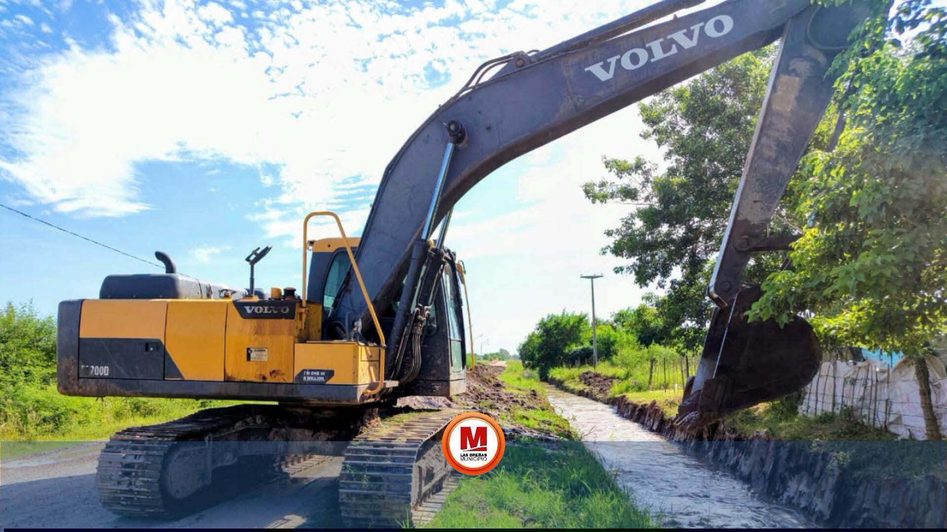 LAS BREÑAS: EL MUNICIPIO REALIZA MANTENIMIENTO DE DESAGÜES