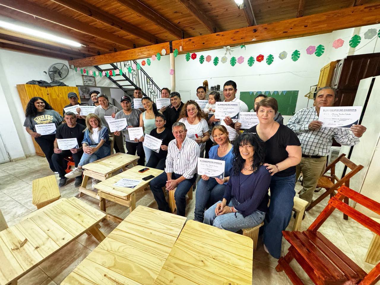 CHARATA: CIERRE DE LA SEGUNDA ETAPA DEL CURSO DE CARPINTERÍA