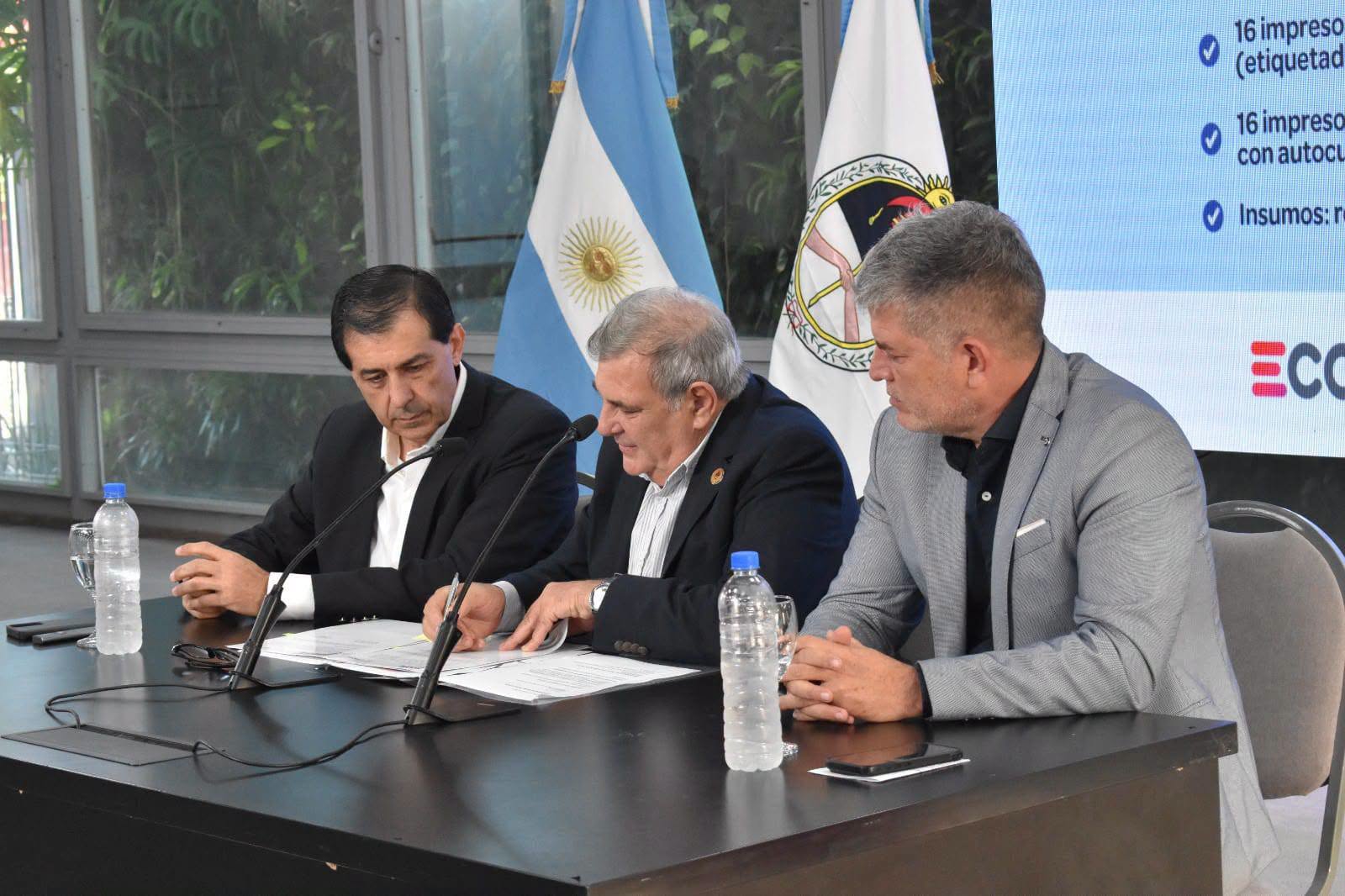 CHACO: EL GOBIERNO FORTALECE LA MODERNIZACIÓN DEL ESTADO CON NUEVA TECNOLOGÍA PARA LOS REGISTROS CIVILES