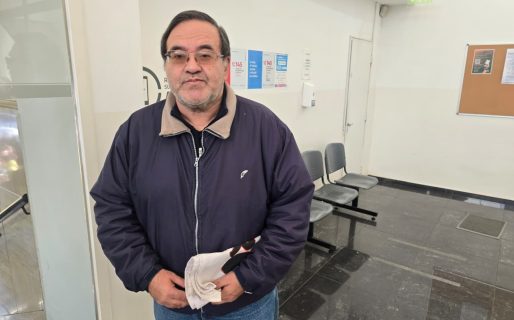 Jubilados denuncian falta de calefacción, retraso en turnos y un fuerte vaciamiento de profesionales