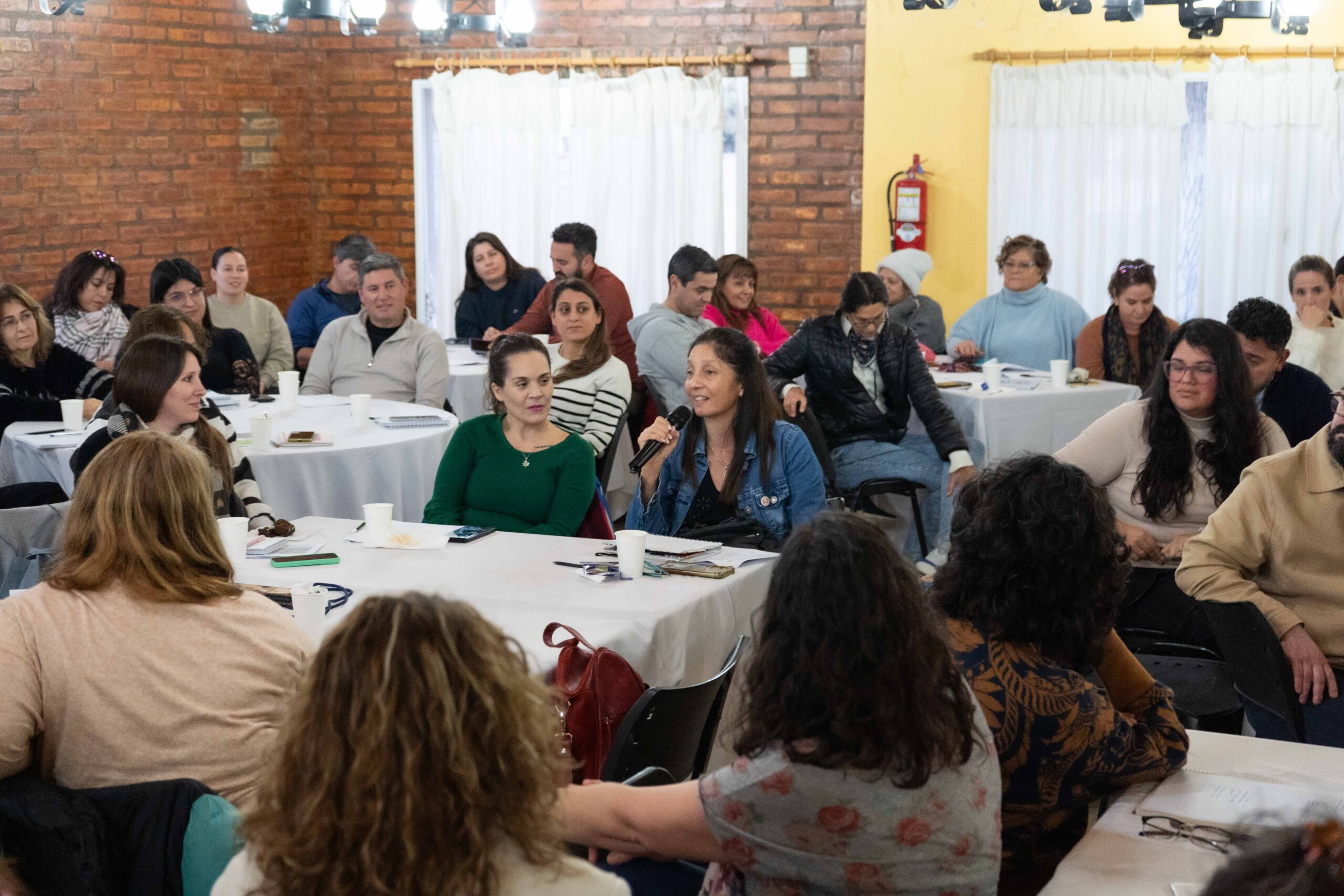 Más de 65 comerciantes participan del programa de fortalecimiento impulsado por Rada Tilly