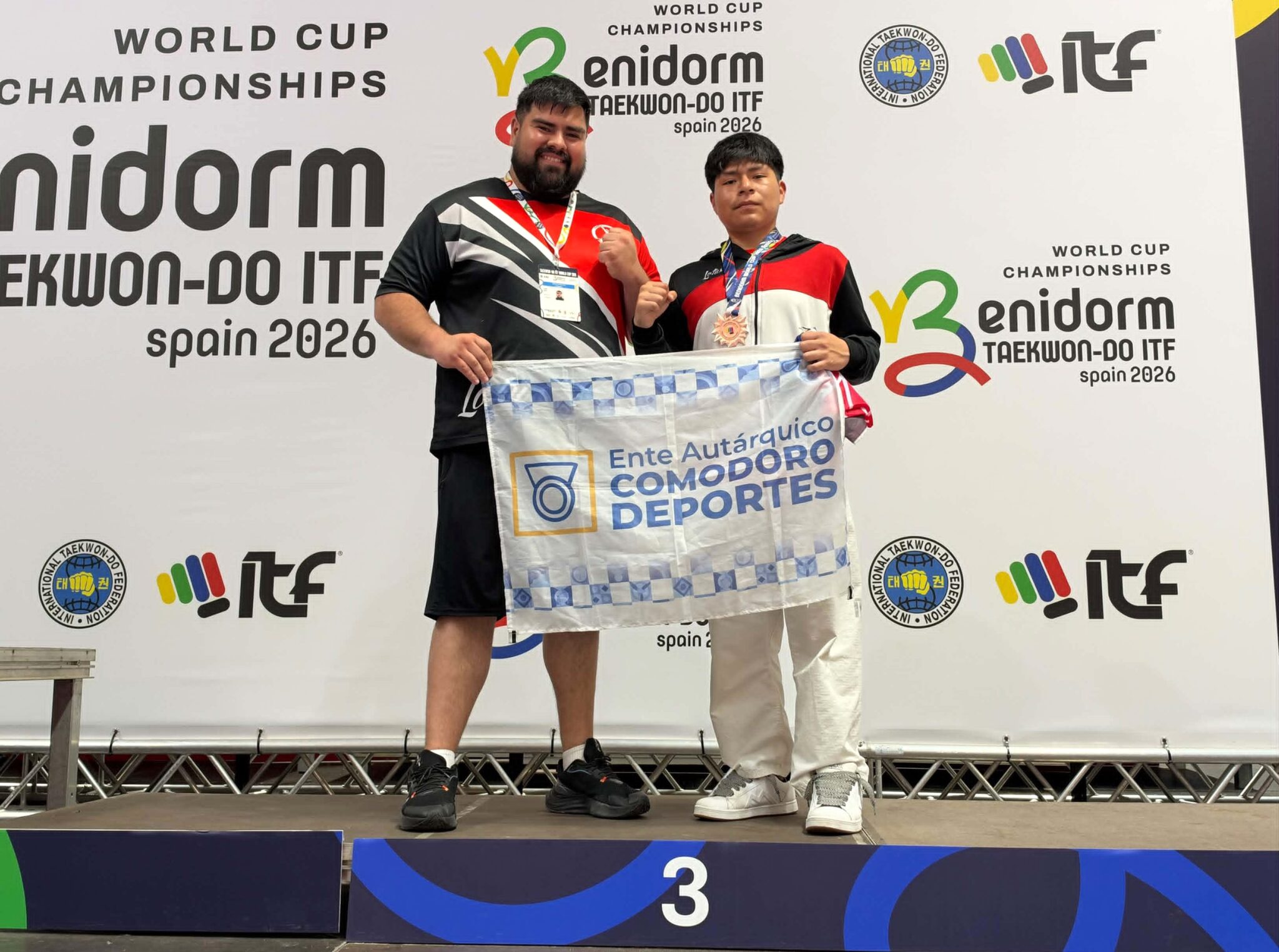 Dayron Suyon logró medalla de bronce en la Copa del Mundo de Taekwondo en España