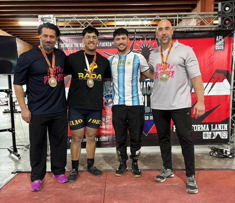Tres comodorenses se destacaron en el Nacional de Powerlifting