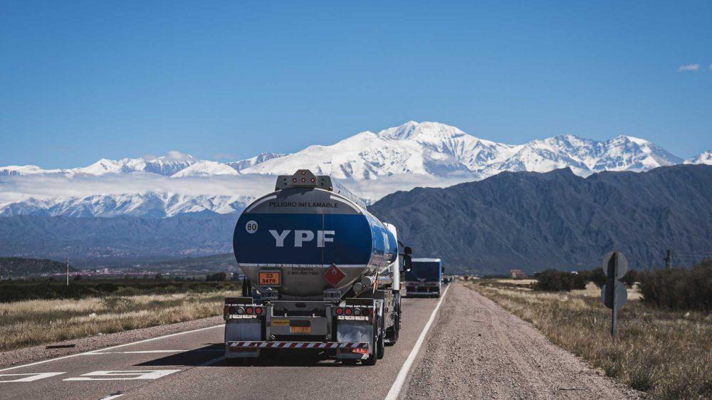 Comodoro lleva a YPF a la justicia y a la Comisión Nacional de Valores por los pasivos ambientales