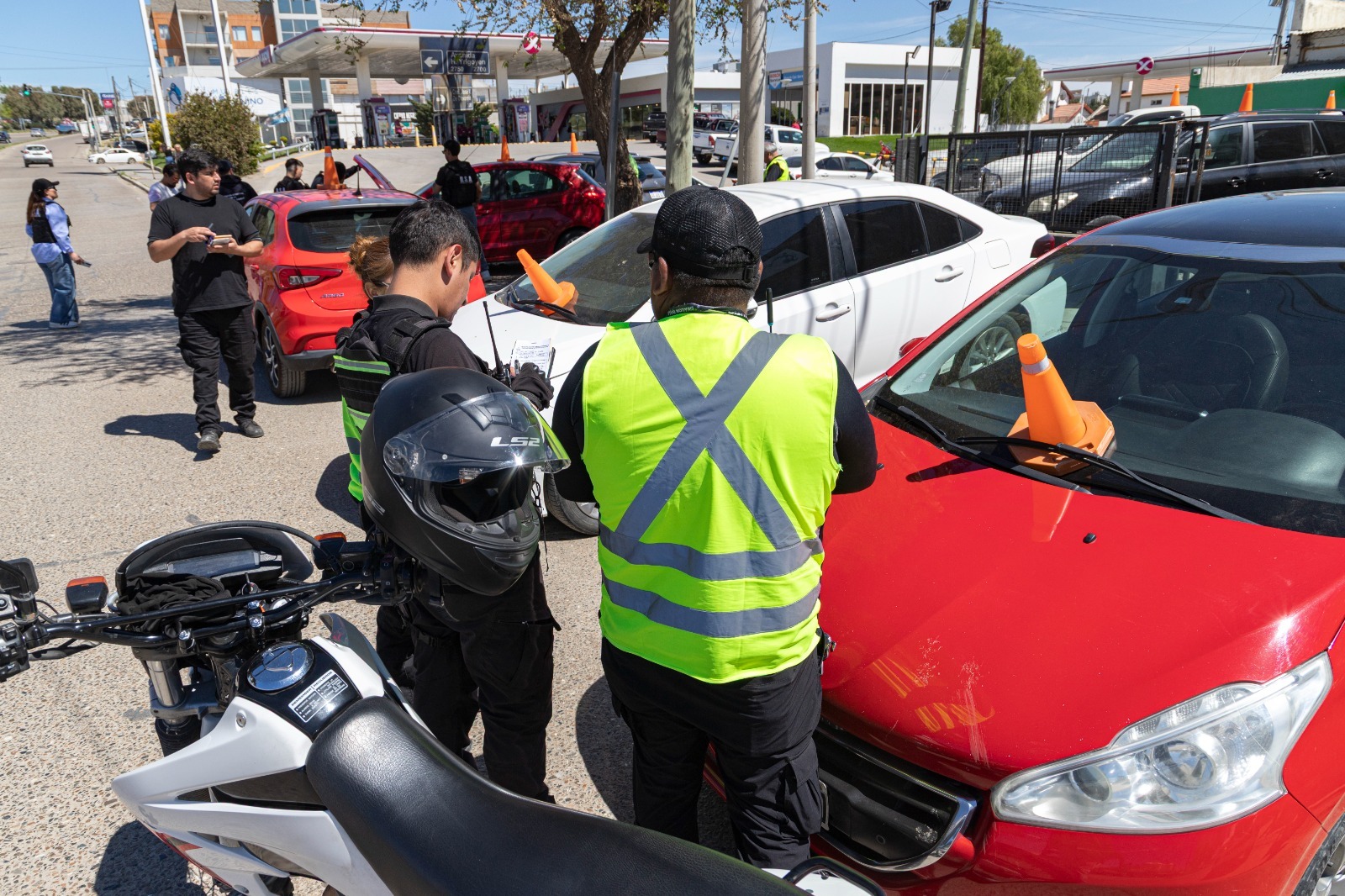 Municipio clausuró dos agencias de autos por falta de habilitación comercial