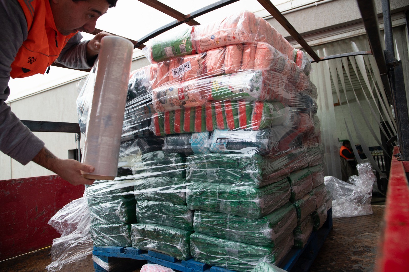 Mercadería secuestrada en un operativo, fue intercambiada por alimentos y destinada a espacios comunitarios
