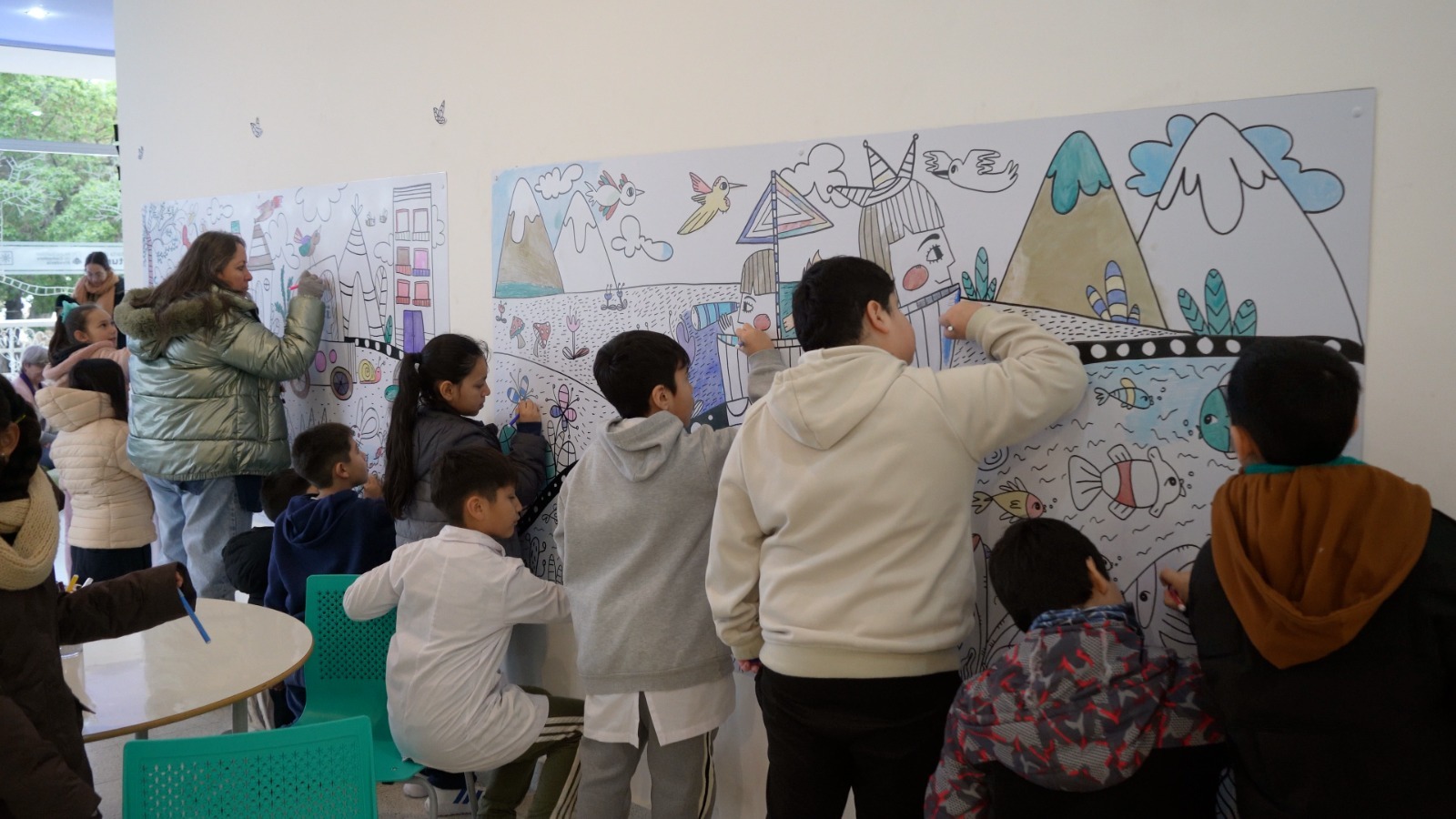 Del blanco y negro al color: Espacio UPA invita a los chicos a ser protagonistas en la Feria del Libro
