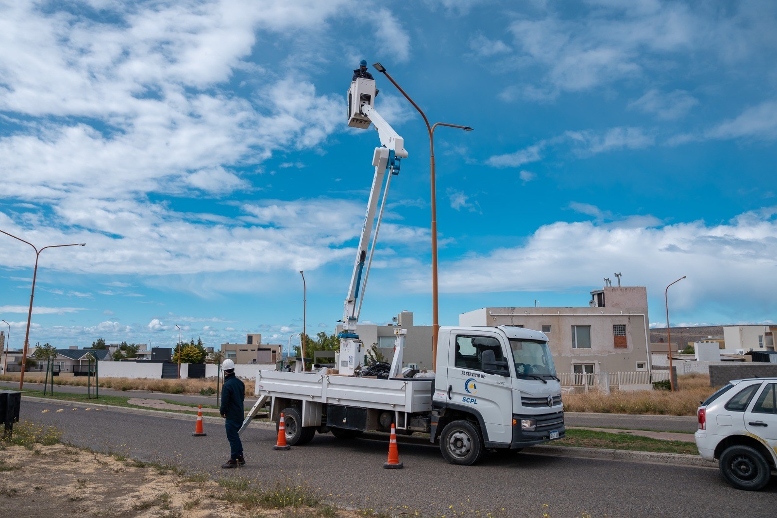 La SCPL y el Municipio transforman el alumbrado público de Rada Tilly con el recambio de 500 luminarias