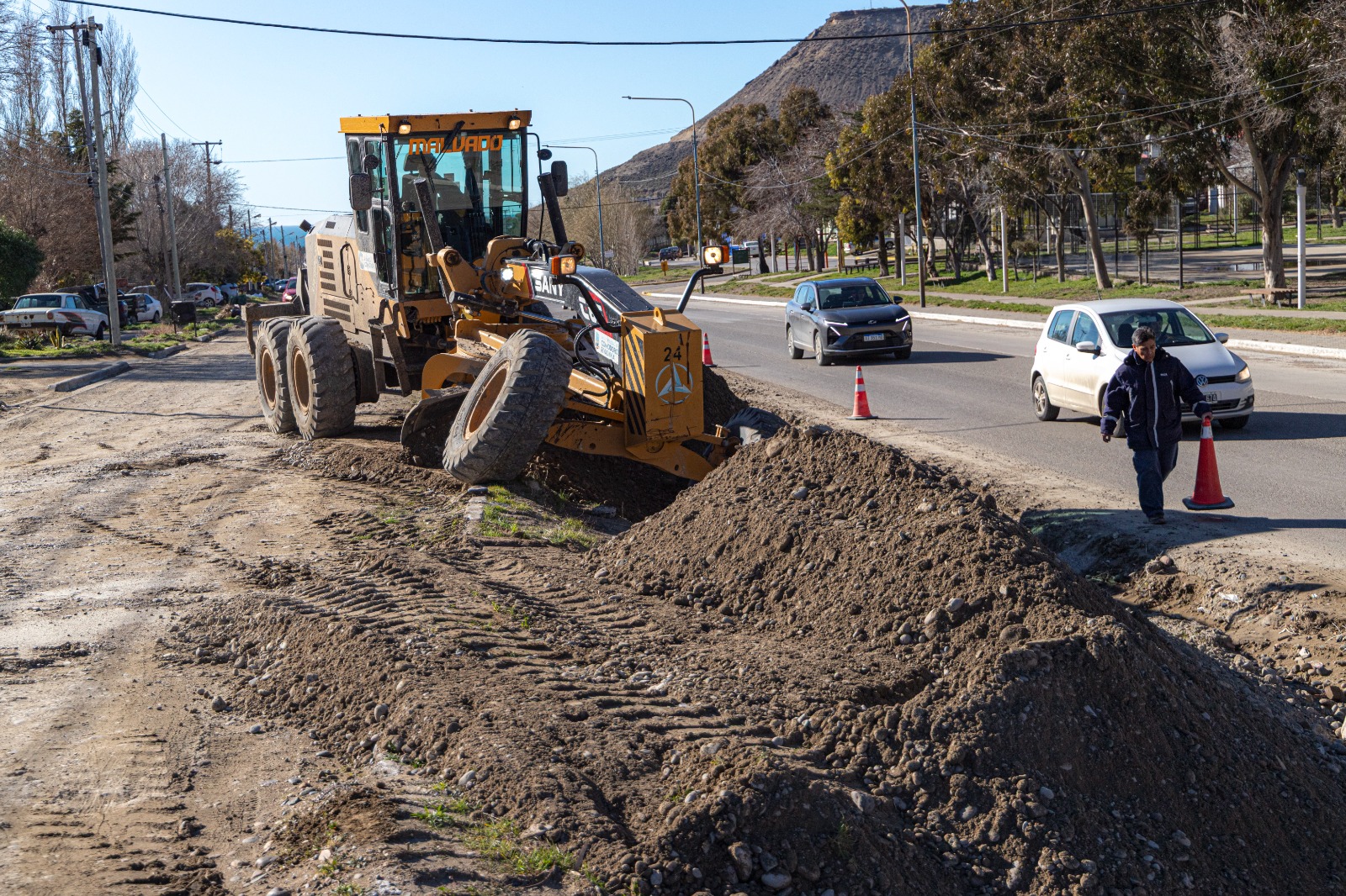 Se concretaron tareas de mantenimiento vial en Avenida Fray Luis Beltrán
