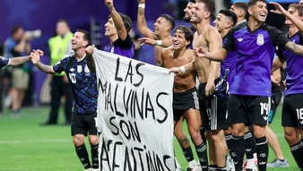 ARGENTINA GANÓ 2-1 A INGLATERRA EN UN PARTIDO A TODO O NADA!