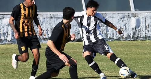 Central se quedó con el clásico al golearlo a Mitre 5 a 0