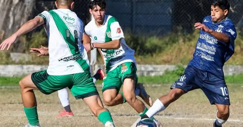 Sarmiento goleó a Banfield 5 a 0, en La Curva