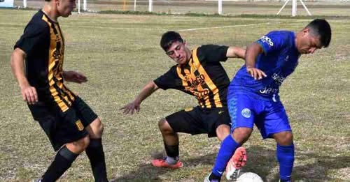 Yanda goleó a Mitre y se prendió arriba