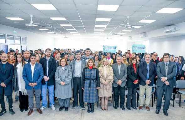 La intendente Fuentes y la ministra de Salud Nassif inauguraron un nuevo Nodo de Atención Ciudadana en el barrio Parque del Río I