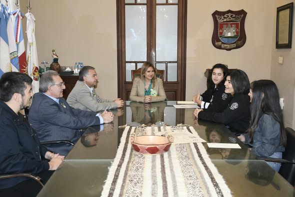 La intendente Fuentes recibió a los organizadores del Santiago del Estero Film Fest 9° edición La intendente Fuentes recibió a los organizadores del Santiago del Estero Film Fest 9° edición