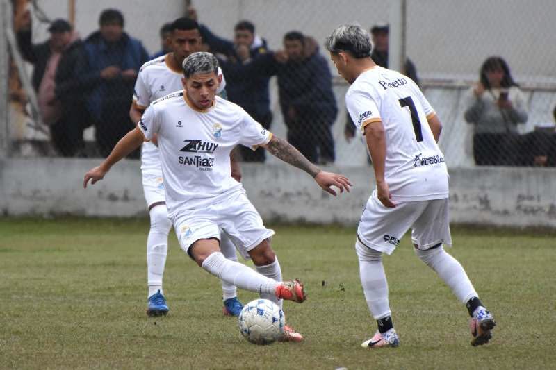 El «Albo» ganó por una cabeza