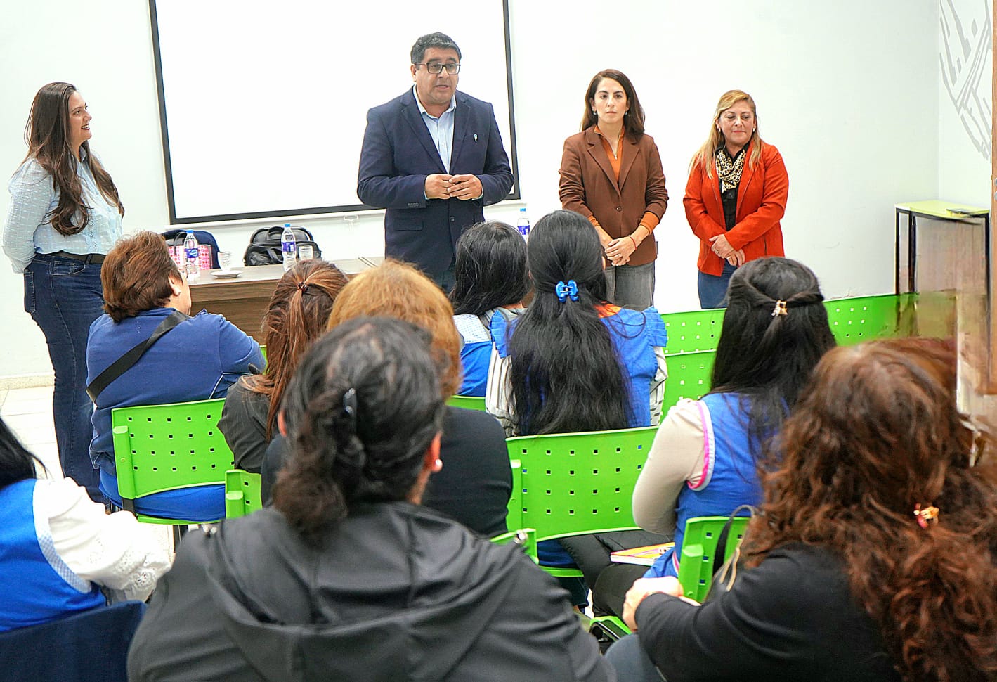 Docentes municipales comenzaron a capacitarse sobre “Metodología STEAM” Docentes municipales comenzaron a capacitarse sobre “Metodología STEAM”